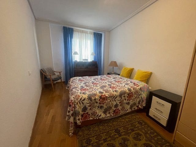 3 bedroom Flat for rent in El Campello - € 1,350 (Ref: 8763200)
