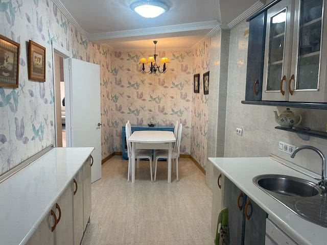 3 bedroom Flat for rent in El Campello - € 1,350 (Ref: 8763200)