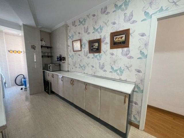 3 bedroom Flat for rent in El Campello - € 1,350 (Ref: 8763200)