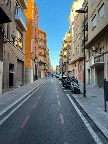 Erhverv til leje i Carolinas Bajas, Alicante by - € 750 (Ref: 8803888)