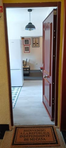 3 soveværelse Lejlighed til salg i Virgen del Remedio - Parque lo Morant, Alicante by - € 133.000 (Ref: 8803889)