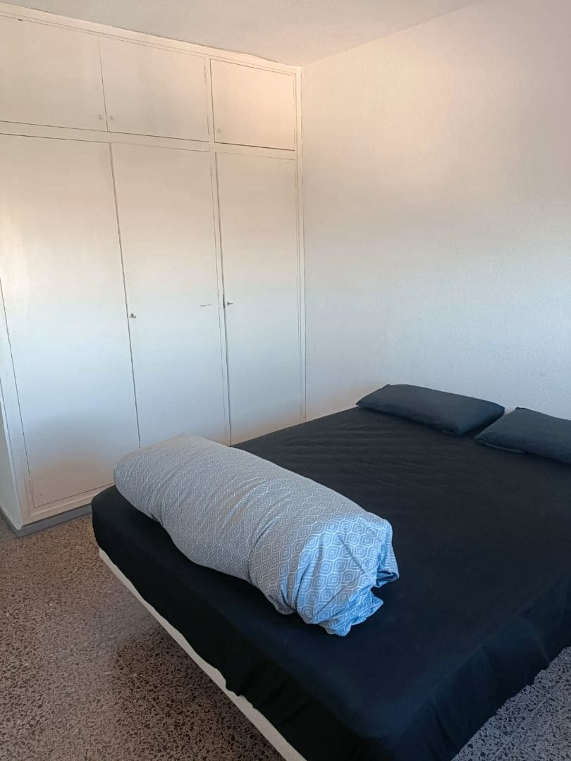 3 bedroom Flat for rent in Alicante / Alacant city with garage - € 875 (Ref: 8816807)