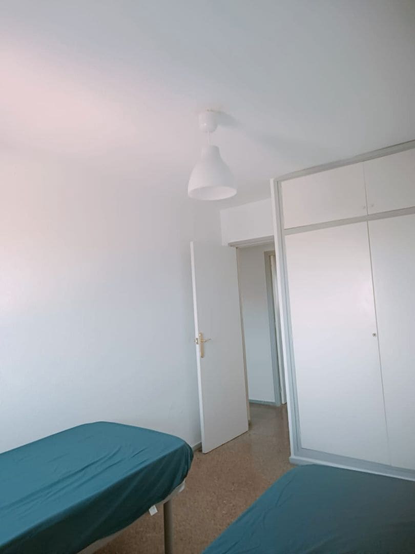 3 bedroom Flat for rent in Alicante / Alacant city with garage - € 875 (Ref: 8816807)