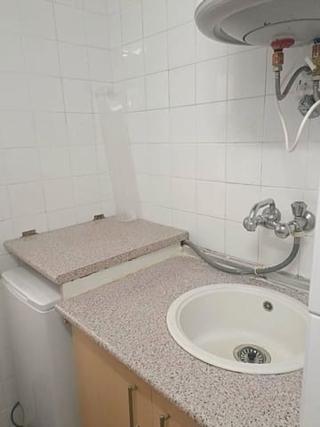 3 bedroom Flat for rent in Juan XXIII, Alicante / Alacant city with garage - € 875 (Ref: 8816807)