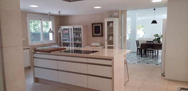 5 soveværelse Villa til salg i Alicante Golf, Alicante by med swimmingpool garage - € 2.500.000 (Ref: 8830504)
