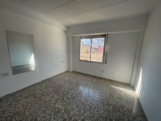 4 soveværelse Lejlighed til salg i Alicante by - € 320.000 (Ref: 8914667)