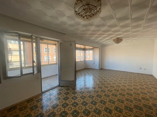 4 soveværelse Lejlighed til salg i Alicante by - € 320.000 (Ref: 8914667)