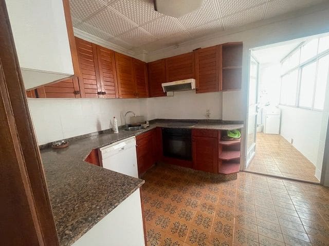 4 soveværelse Lejlighed til salg i Alicante by - € 320.000 (Ref: 8914667)