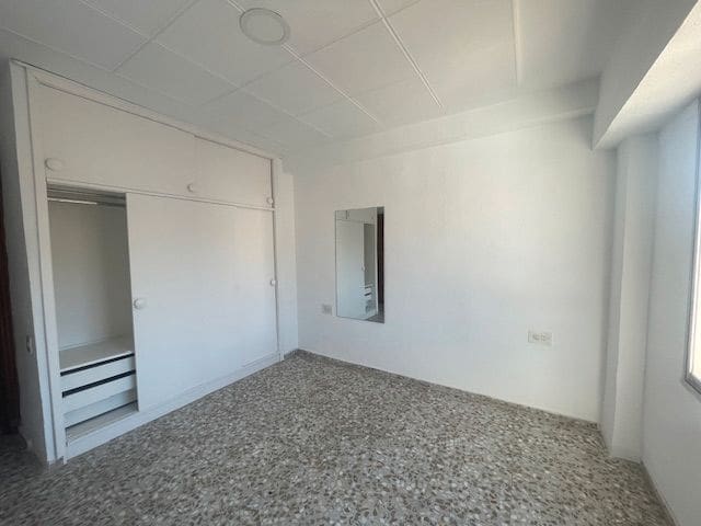 4 soveværelse Lejlighed til salg i Alicante by - € 320.000 (Ref: 8914667)