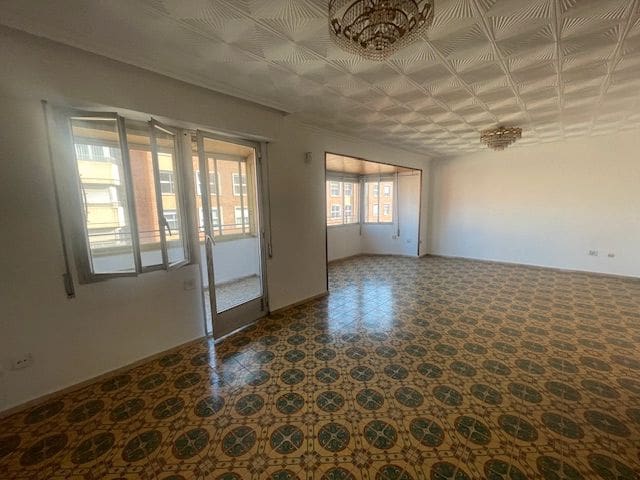 4 soveværelse Lejlighed til salg i Mercado, Alicante by - € 320.000 (Ref: 8914667)