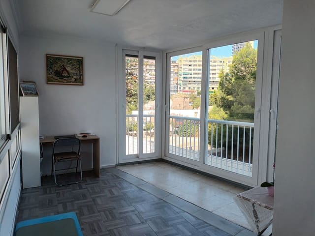 2 sovrum Lägenhet till salu i Goteta, Alicante stad med garage - 188 000 € (Ref: 8936404)
