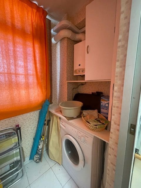 2 bedroom Flat for rent in Alicante / Alacant city with pool garage - € 850 (Ref: 8949975)