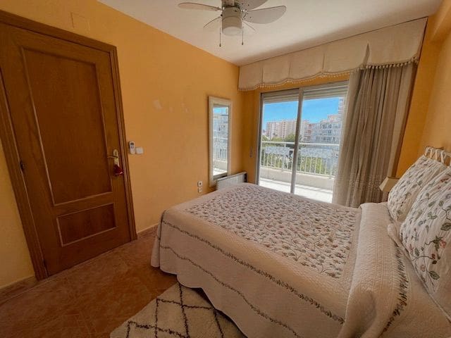 2 bedroom Flat for rent in Alicante / Alacant city with pool garage - € 850 (Ref: 8949975)