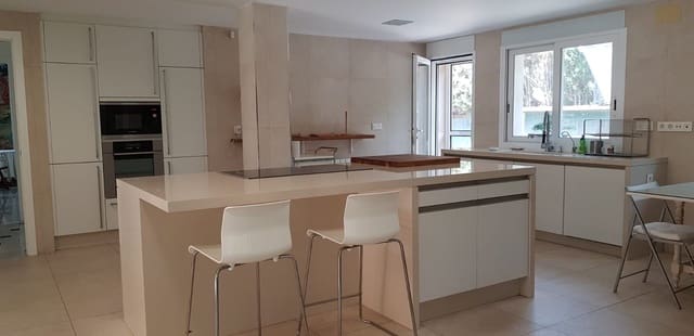 5 soverom Villa til leie i Alicante Golf, Alicante by med svømmebasseng garasje - € 5 600 (Ref: 8951742)