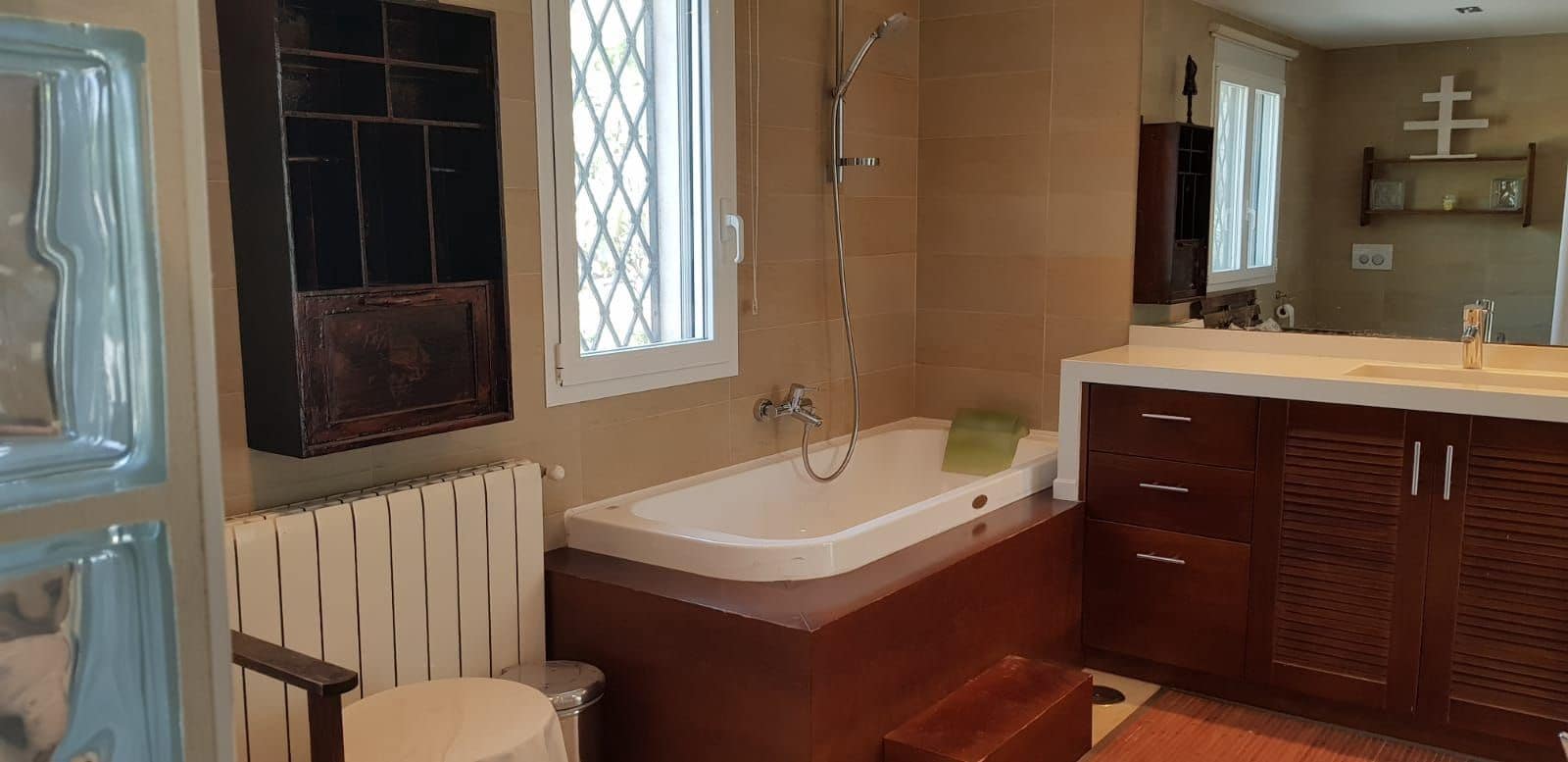 5 soveværelse Villa til leje i Alicante by med swimmingpool garage - € 5.600 (Ref: 8951742)