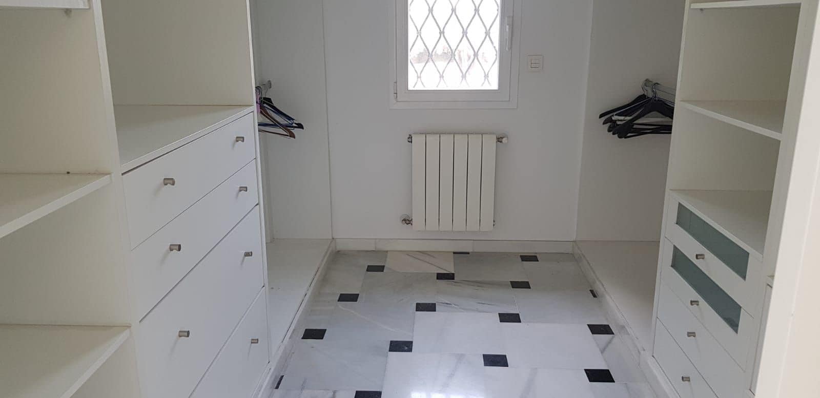 5 soveværelse Villa til leje i Alicante by med swimmingpool garage - € 5.600 (Ref: 8951742)