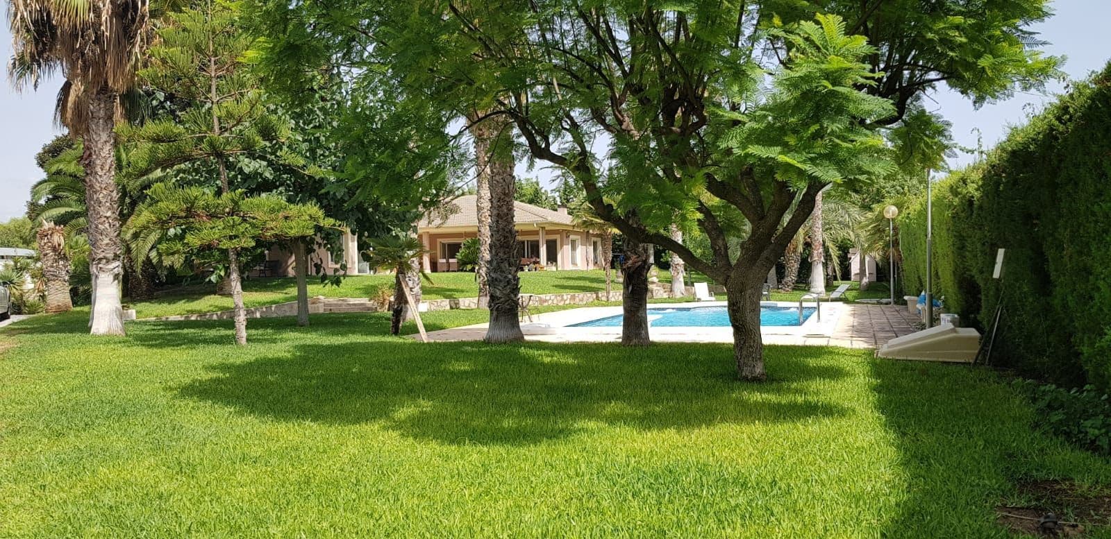 5 soveværelse Villa til leje i Alicante by med swimmingpool garage - € 5.600 (Ref: 8951742)