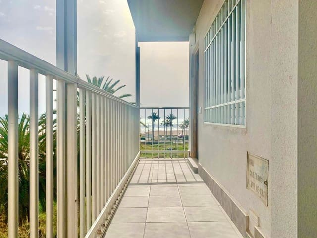 Piso de 2 habitaciones en PAU, Alicante / Alacant ciudad en alquiler con piscina garaje - 1.200 € (Ref: 8971839)