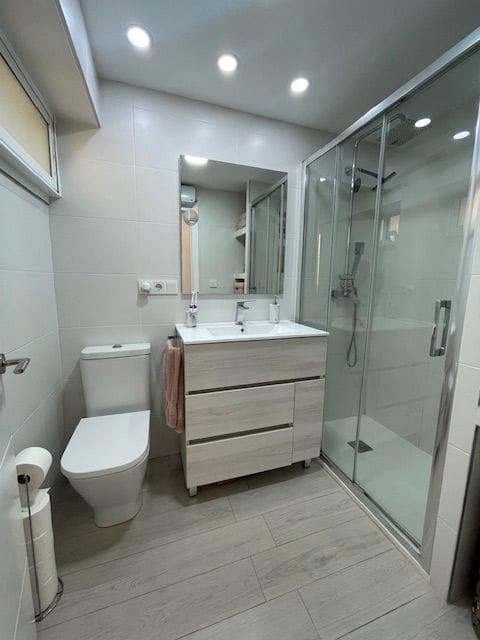 2 quarto Apartamento para venda em Alicante cidade com piscina garagem - 240 000 € (Ref: 8971841)