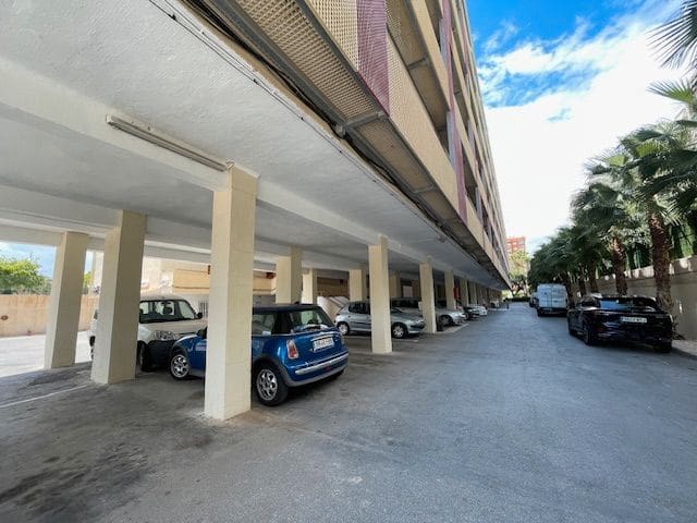 2 quarto Apartamento para venda em Alicante cidade com piscina garagem - 240 000 € (Ref: 8971841)