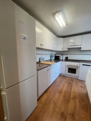 2 soveværelse Lejlighed til leje i Albufereta, Alicante by med swimmingpool garage - € 1.200 (Ref: 8976311)