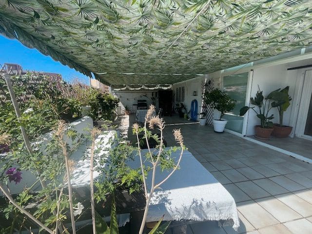 1 quarto Penthouse para venda em Alicante cidade com piscina garagem - 329 000 € (Ref: 8983840)