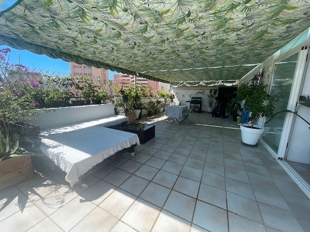 1 Zimmer Penthouse zu verkaufen in Playa de San Juan, Alicante / Alacant Stadt mit Pool Garage - 350.000 € (Ref: 8983840)