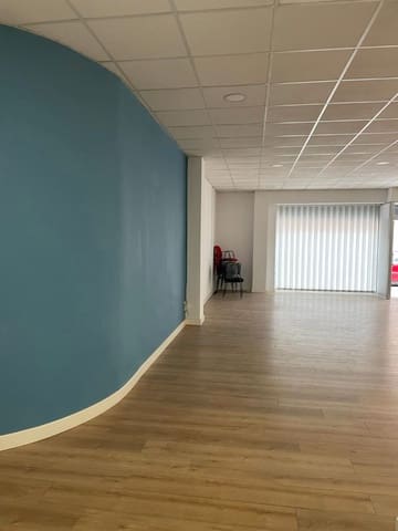 Commercial for sale in Santo Domingo, Alicante / Alacant city - € 185,000 (Ref: 8987891)