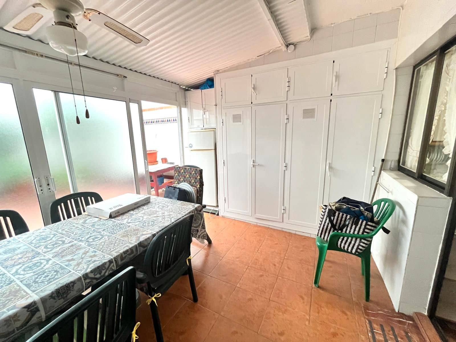 3 soveværelse Lejlighed til salg i Alicante by - € 251.000 (Ref: 8990345)