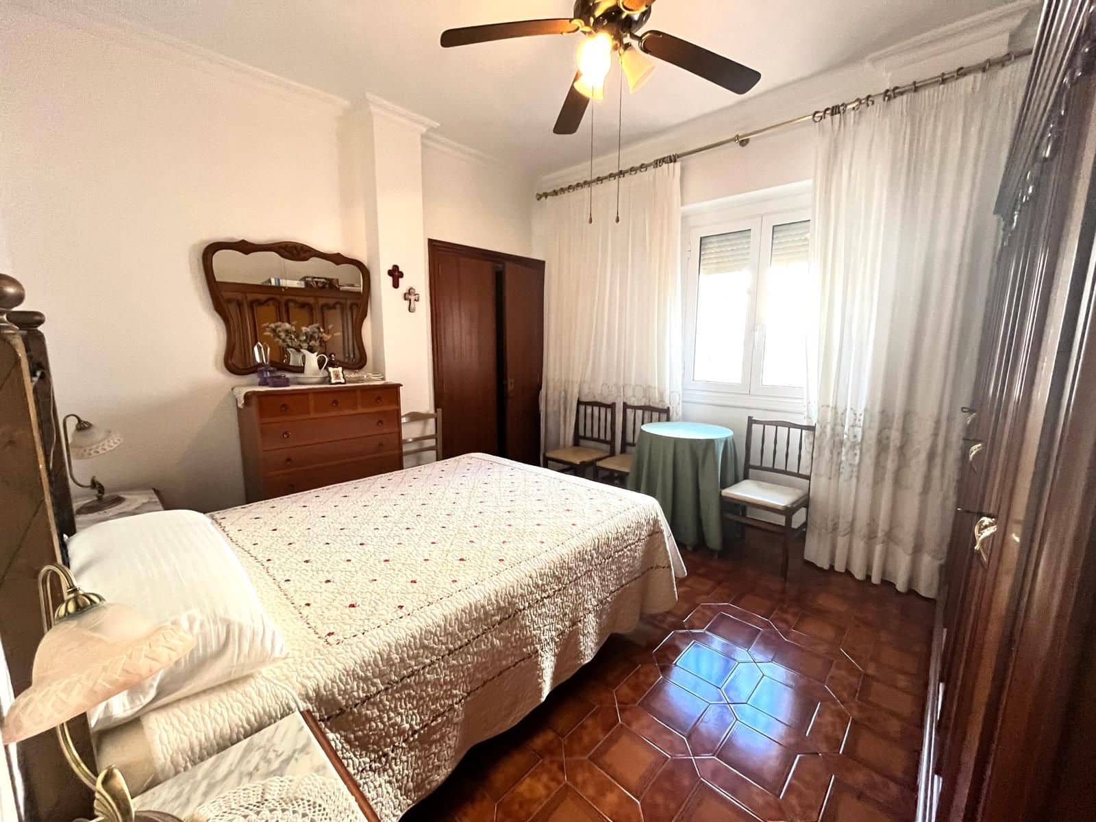 3 soveværelse Lejlighed til salg i Alicante by - € 251.000 (Ref: 8990345)