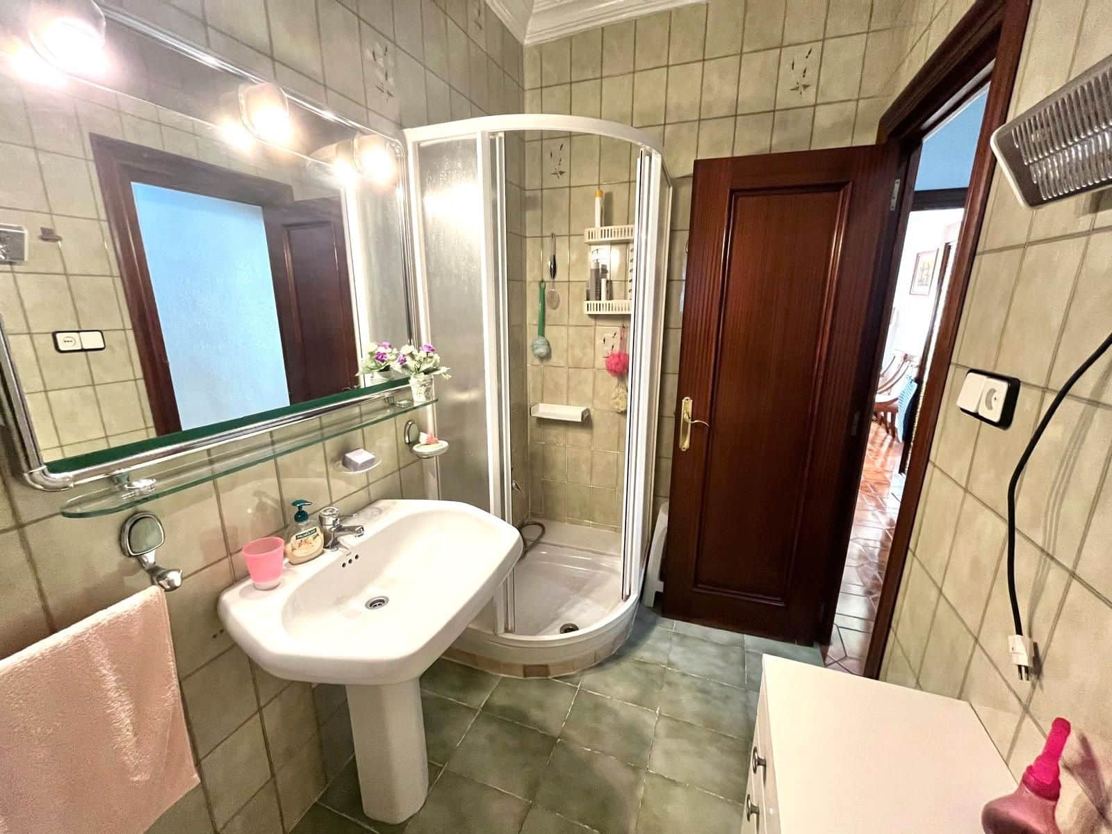 3 soveværelse Lejlighed til salg i Alicante by - € 251.000 (Ref: 8990345)