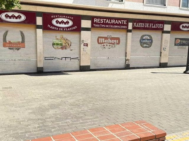 Erhverv til salg i Elche / Elx - € 220.000 (Ref: 9007347)