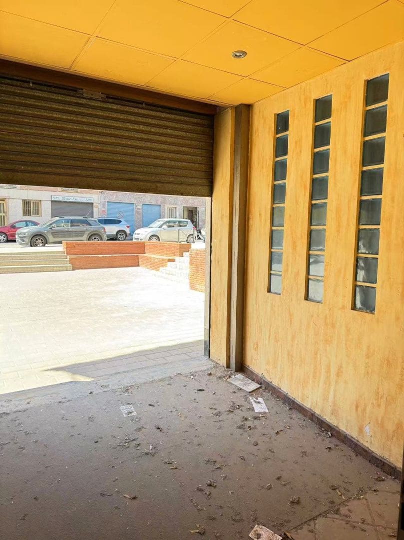 Erhverv til salg i Elche / Elx - € 220.000 (Ref: 9007347)