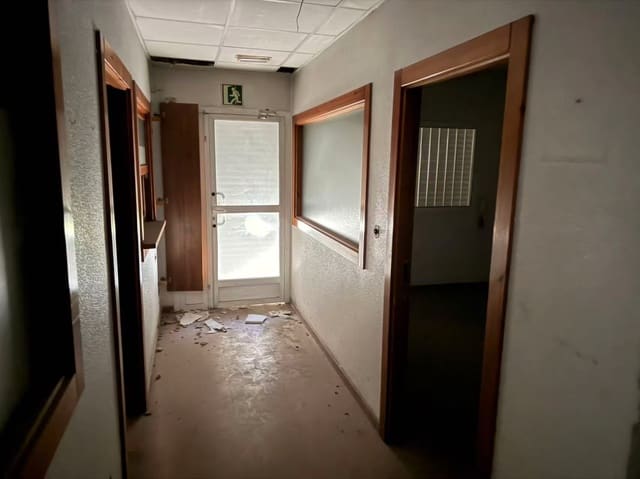 Commercial for sale in Carrús Oest - El Toscar, Elche / Elx - € 220,000 (Ref: 9007347)