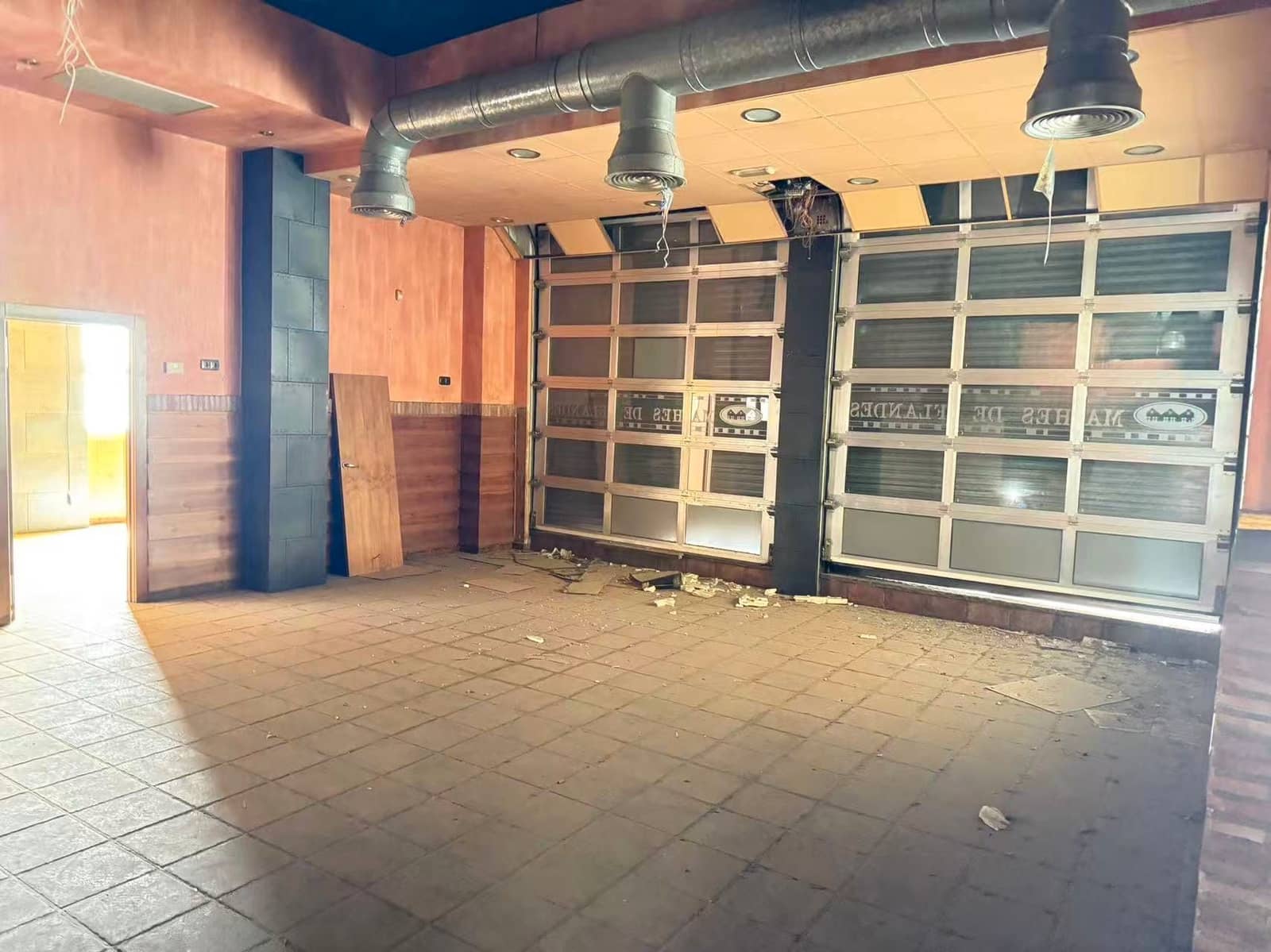 Erhverv til salg i Elche / Elx - € 220.000 (Ref: 9007347)