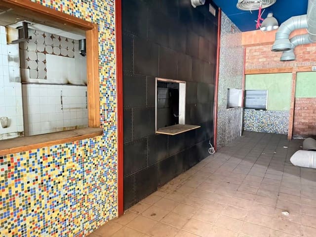 Commercial for sale in Carrús Oest - El Toscar, Elche / Elx - € 220,000 (Ref: 9007347)