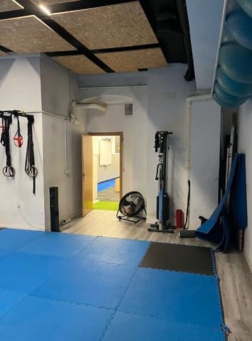 Commercial for sale in Ensanche - Diputacion, Alicante / Alacant city - € 202,000 (Ref: 9013720)