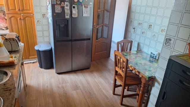 4 camera da letto Appartamento in vendita in Carolinas Altas, Alicante città - 259.000 € (Rif: 9029060)