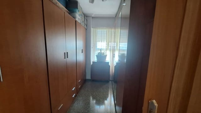 4 camera da letto Appartamento in vendita in Carolinas Altas, Alicante città - 259.000 € (Rif: 9029060)