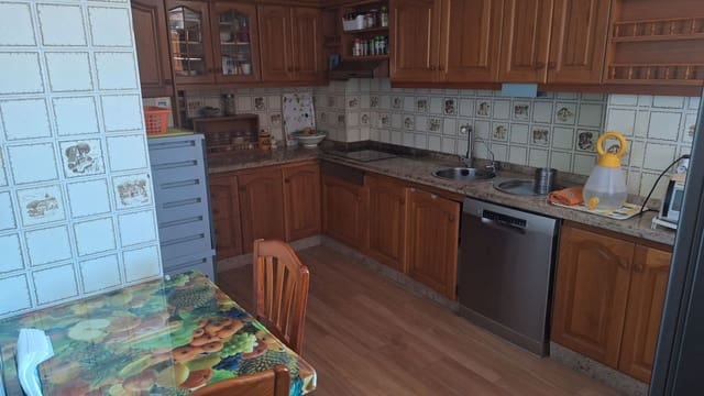 4 camera da letto Appartamento in vendita in Carolinas Altas, Alicante città - 259.000 € (Rif: 9029060)