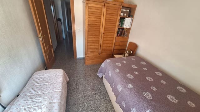 4 camera da letto Appartamento in vendita in Carolinas Altas, Alicante città - 259.000 € (Rif: 9029060)