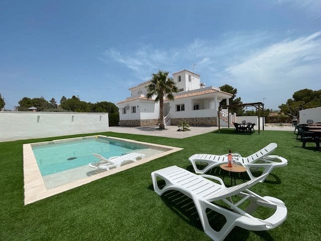 6 sypialnia Willa do wynajęcia w Miasto Alicante / Alacant z basenem garażem - 5 500 € (Ref: 9034068)