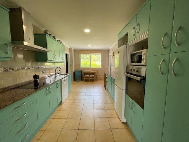 6 sypialnia Willa do wynajęcia w Miasto Alicante / Alacant z basenem garażem - 5 500 € (Ref: 9034068)