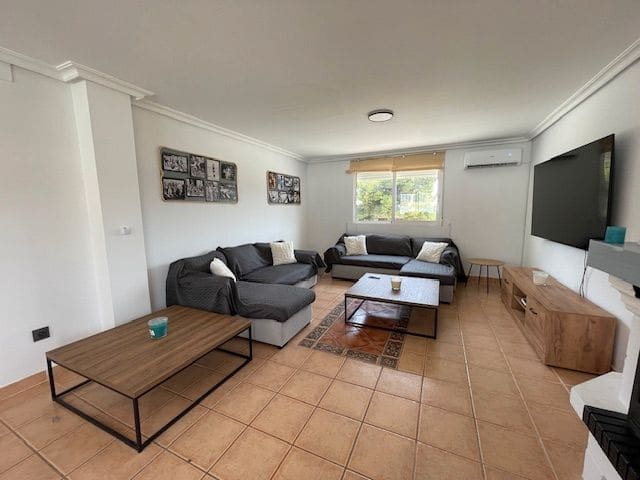 6 sypialnia Willa do wynajęcia w Miasto Alicante / Alacant z basenem garażem - 5 500 € (Ref: 9034068)