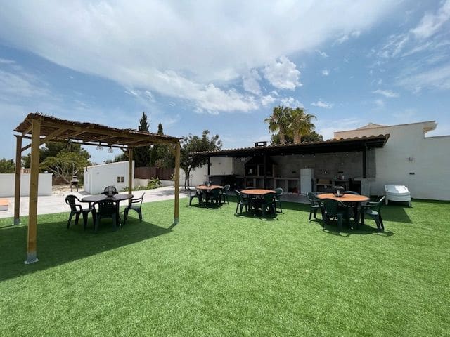 6 sypialnia Willa do wynajęcia w Miasto Alicante / Alacant z basenem garażem - 5 500 € (Ref: 9034068)