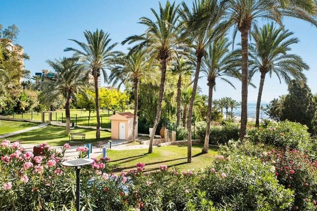 3 slaapkamer Flat te huur in El Campello met zwembad garage - € 1.800 (Ref: 9036240)