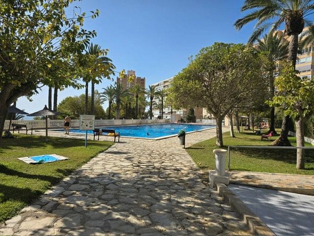 3 slaapkamer Flat te huur in El Campello met zwembad garage - € 1.800 (Ref: 9036240)