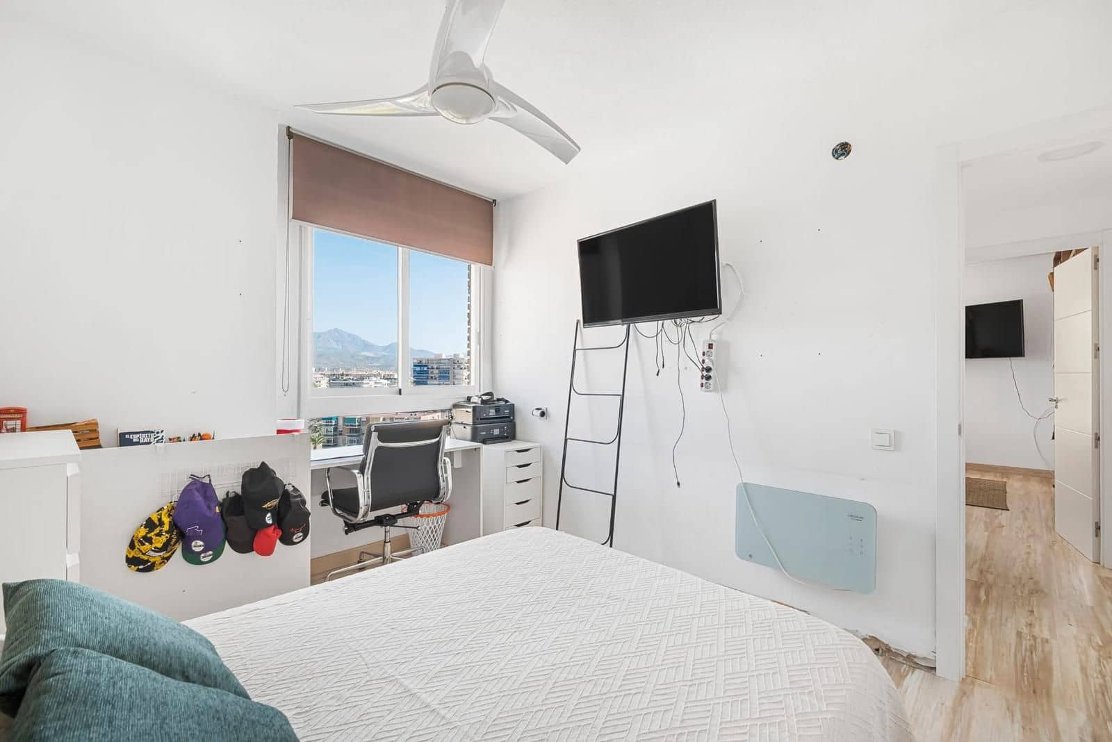 3 slaapkamer Flat te huur in El Campello met zwembad garage - € 1.800 (Ref: 9036240)