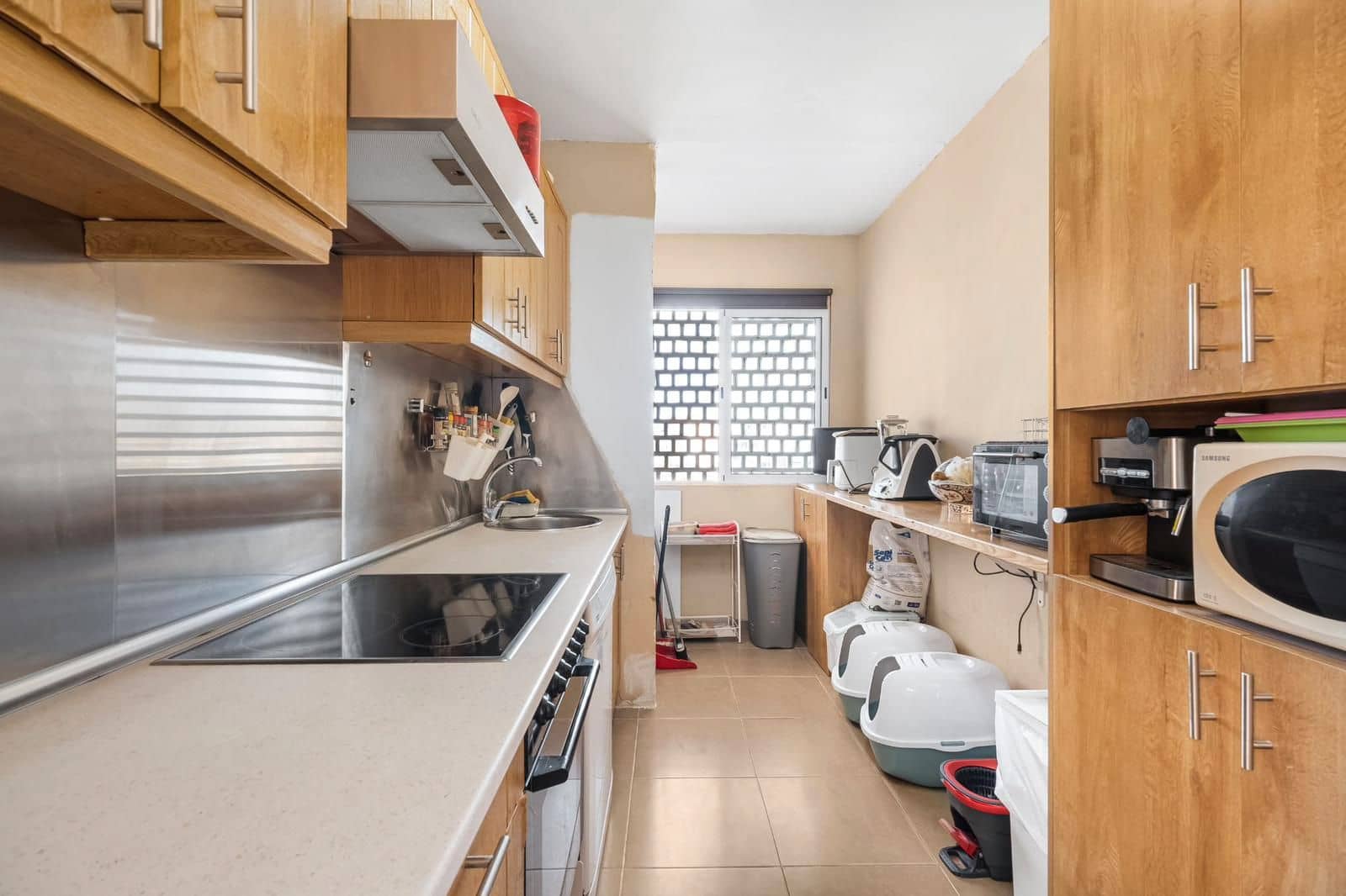 3 slaapkamer Flat te huur in El Campello met zwembad garage - € 1.800 (Ref: 9036240)