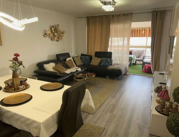 4 soveværelse Lejlighed til salg i San Blas, Alicante by med swimmingpool garage - € 395.000 (Ref: 9046445)